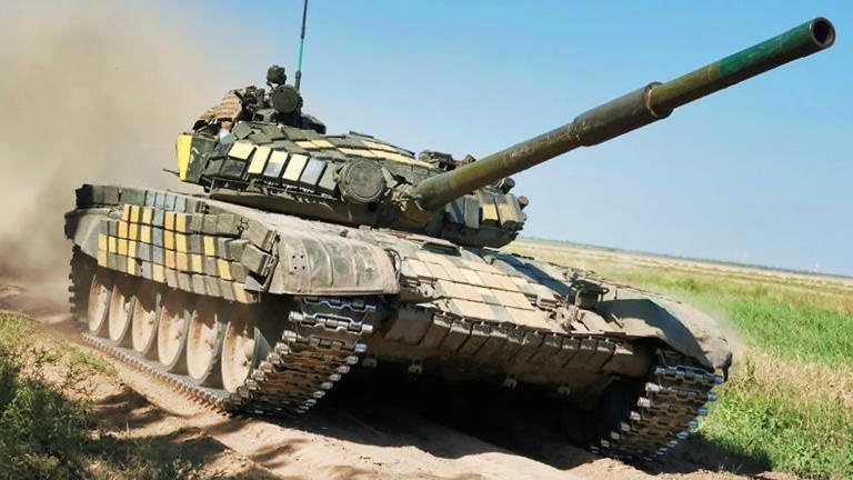 Ukraine chuẩn bị tiếp nhận 90 xe tăng chiến đấu T-72B từ Séc